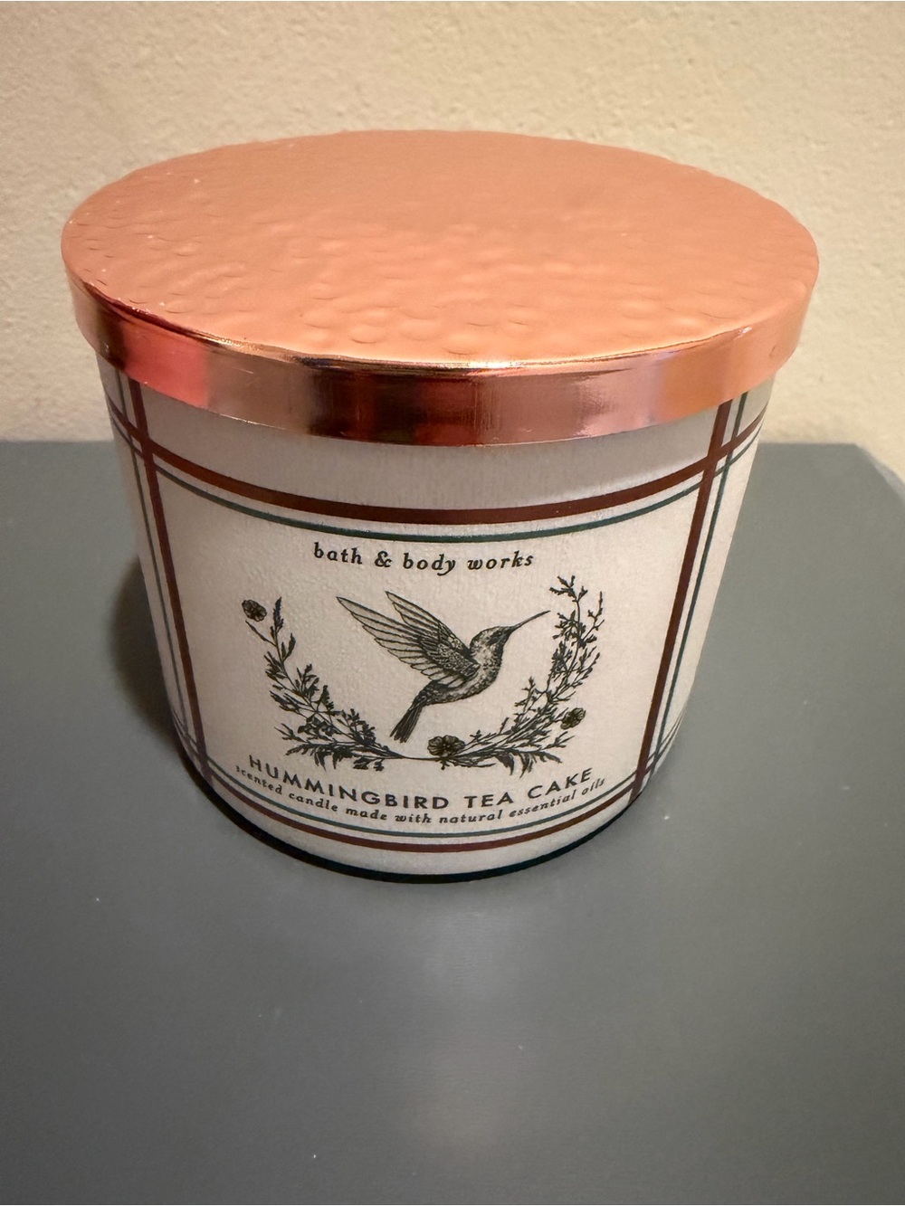 Bath & Body Works Hummingbird Tea Cake 3-Wick Candle HTF